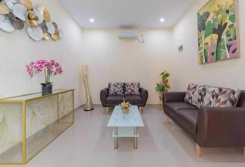 Hotelli Reddoorz Plus @ La Asiana Guest House