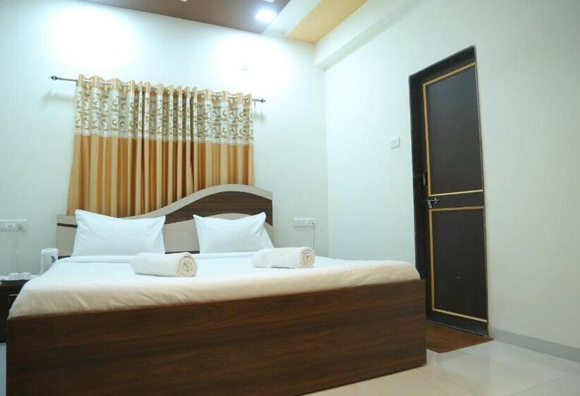 Hotelli Rudraksh Nagthane