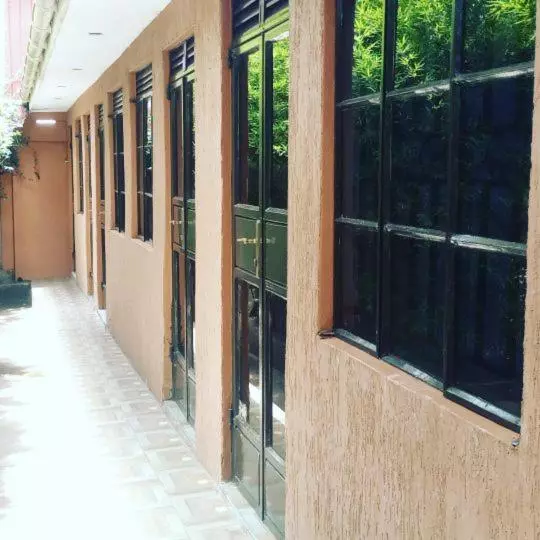 هتل Waypoint Suites