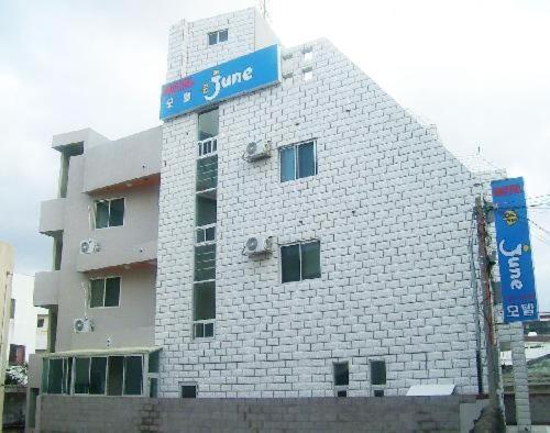 Jun Motel