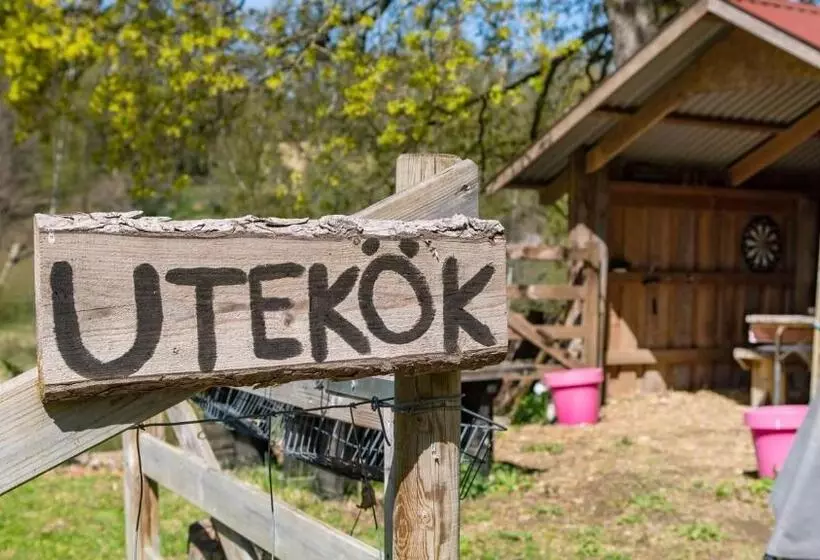 Lidhem Herrgård. Bed & Breakfast Och Mindre Lägenheter