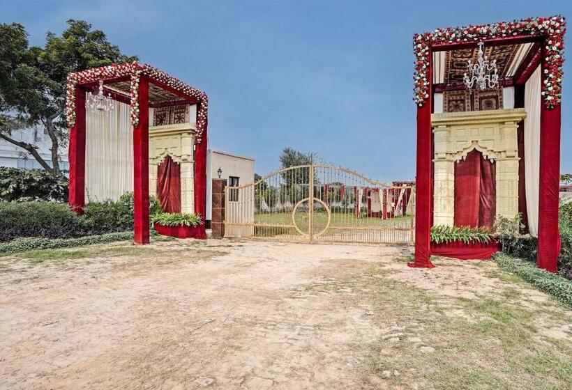 Flagship Govind Dham Hotel And Resort