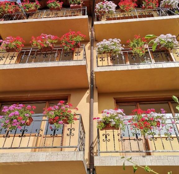 Пансион къща за гости гранит