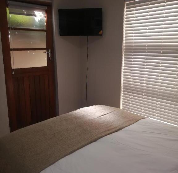 بنسيون Avo Tree Guesthouse