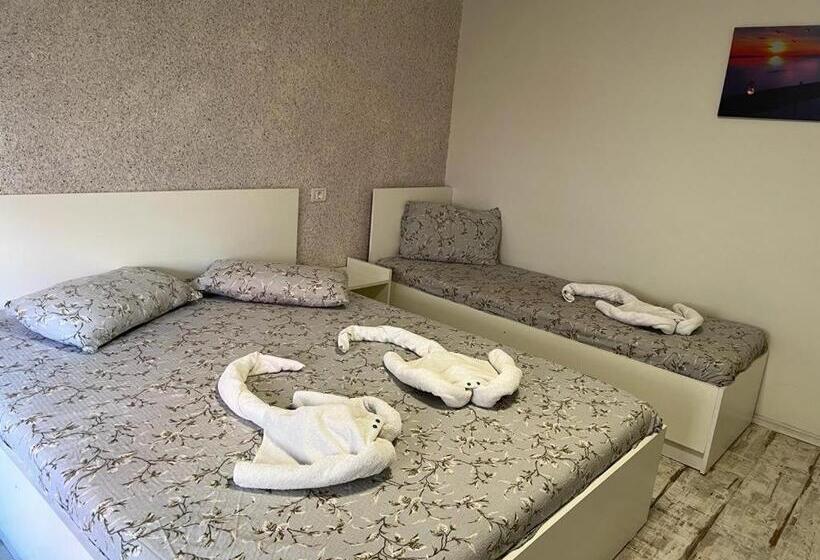 پانسیون Casa Bucuriei