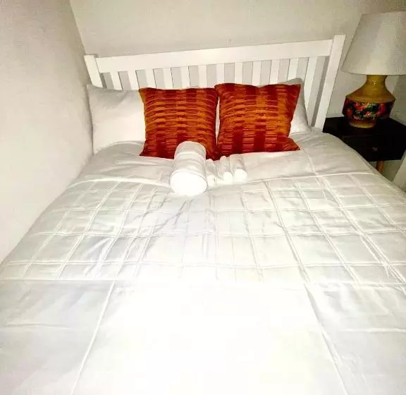 پانسیون Relaxing Suite Nottingham Room