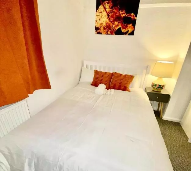 پانسیون Relaxing Suite Nottingham Room