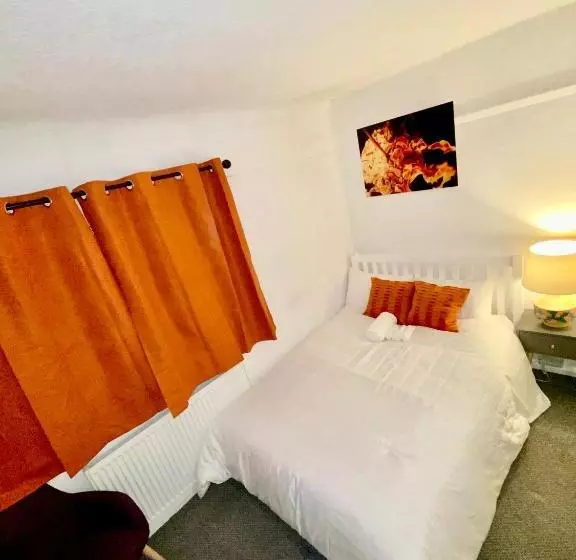 پانسیون Relaxing Suite Nottingham Room