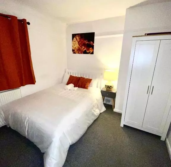 پانسیون Relaxing Suite Nottingham Room