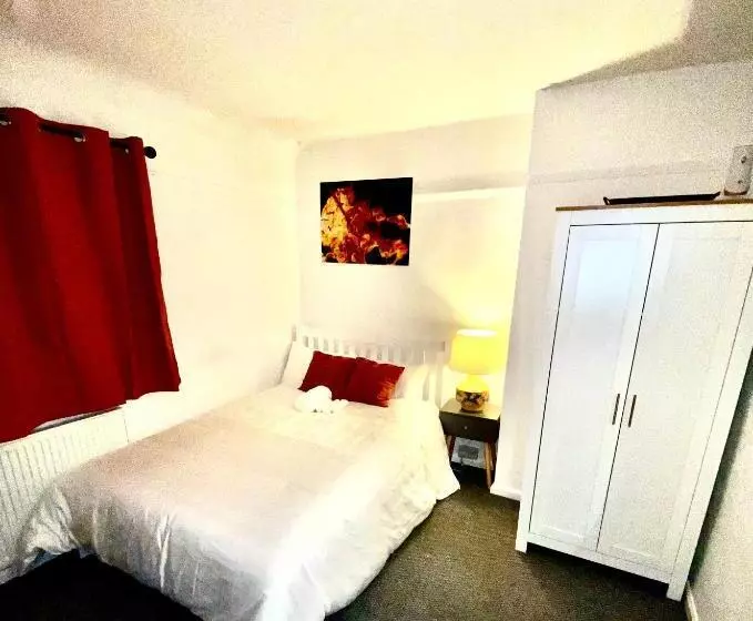 پانسیون Relaxing Suite Nottingham Room