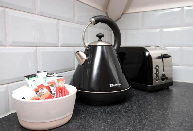 ペンション Mayville Avenue Bristol