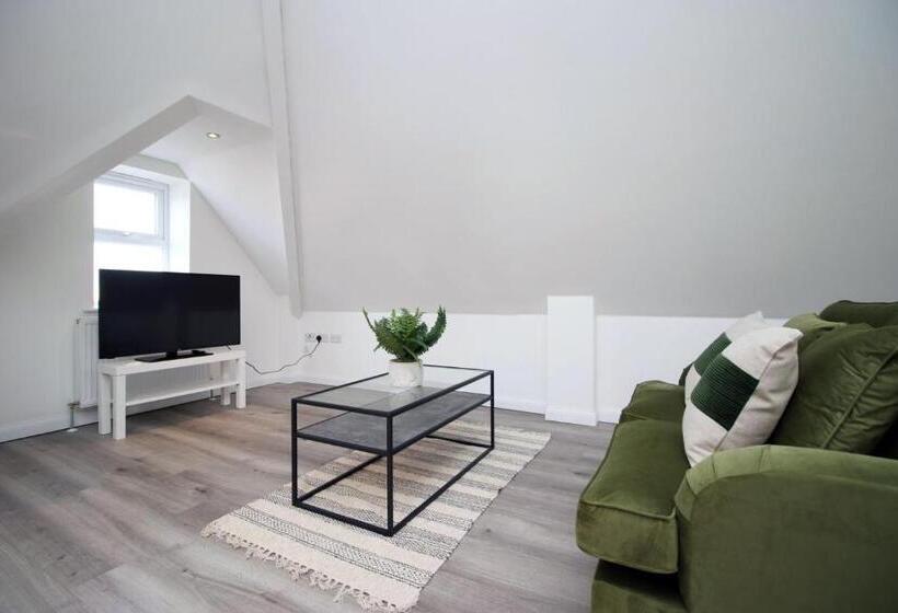 ペンション Mayville Avenue Bristol