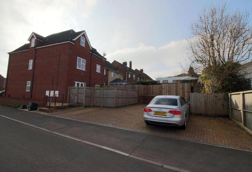 ペンション Mayville Avenue Bristol