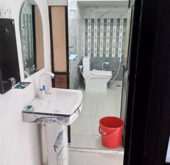 Majatalo Op Krishna Home Stay