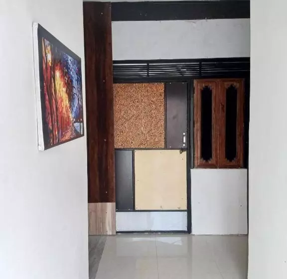 Majatalo Op Krishna Home Stay