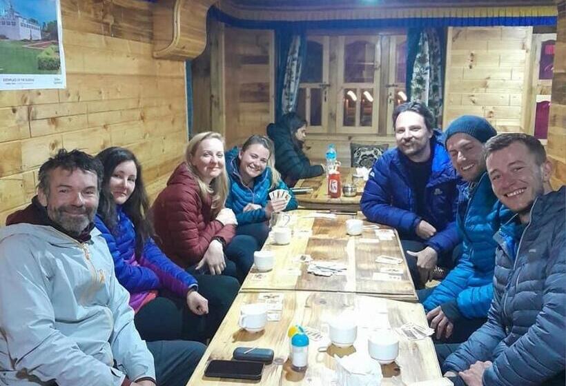 پانسیون Tribeni Lodge Restaurant And Bar