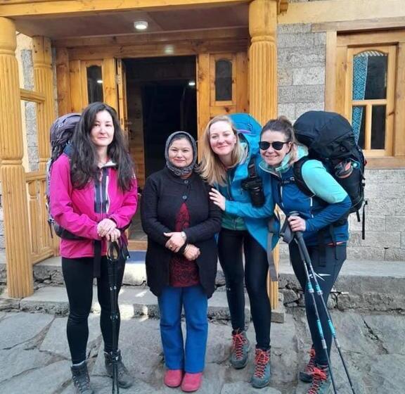 پانسیون Tribeni Lodge Restaurant And Bar