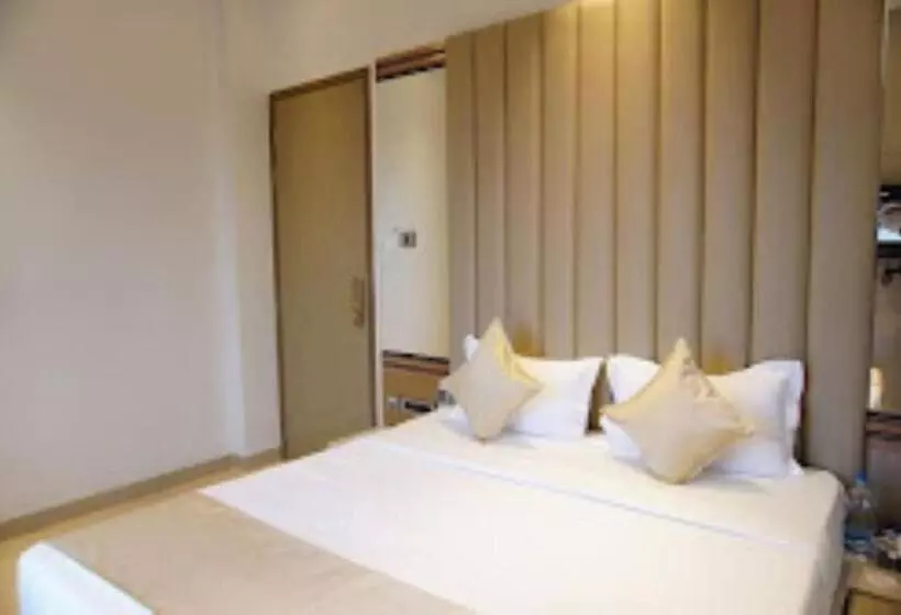 Red Orchid Hotel Kanpur