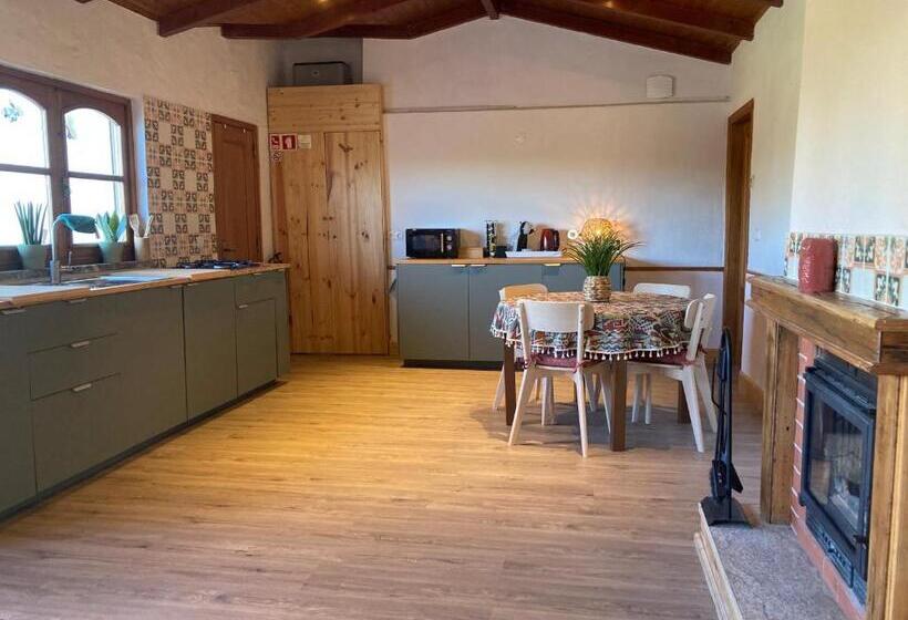 צימר A Casa Amarela Guesthouse