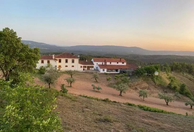 Aamiaismajoitus (B&B) A Casa Amarela Guesthouse