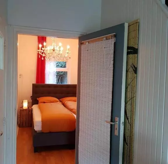 Aamiaismajoitus (B&B) Huisjeaandedinkel