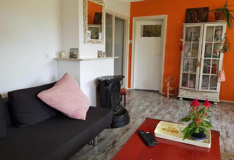 צימר Huisjeaandedinkel