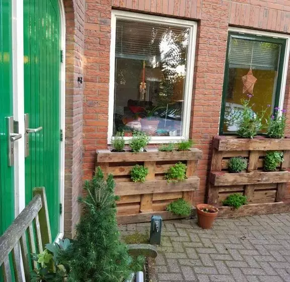 Aamiaismajoitus (B&B) Huisjeaandedinkel