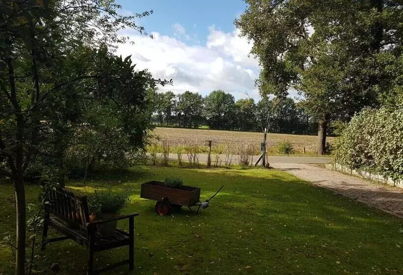 Aamiaismajoitus (B&B) Huisjeaandedinkel