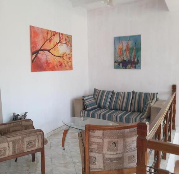 مبيت وإفطار Moon Deck Villa