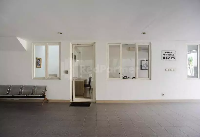 Hotelli Green Residence 25 Syariah Karawaci Redpartner