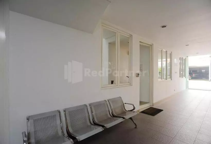 Hotelli Green Residence 25 Syariah Karawaci Redpartner