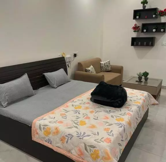 Hotel Hello Studio