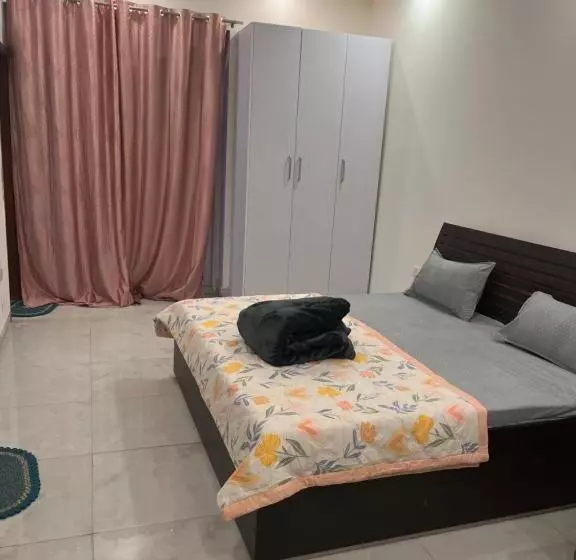 Hotel Hello Studio