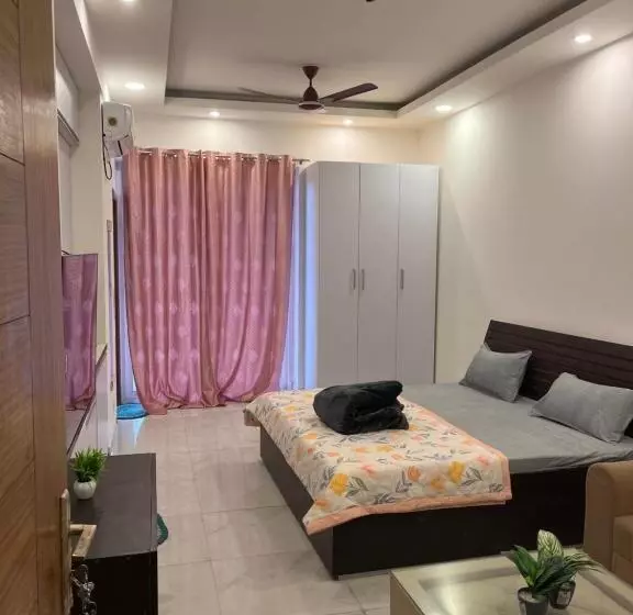 Hotel Hello Studio
