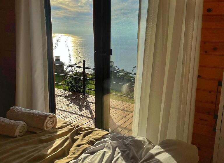 هتل Mesibu Bungalow