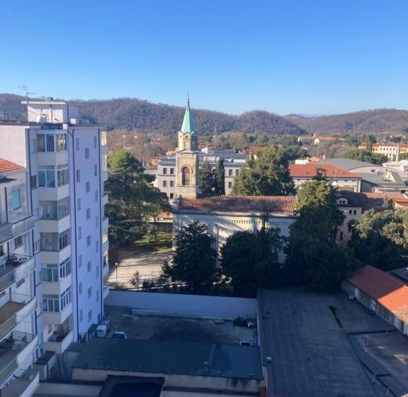 پانسیون Attico Verdi