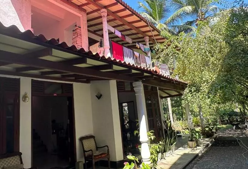 ペンション Charming Home   Pilana