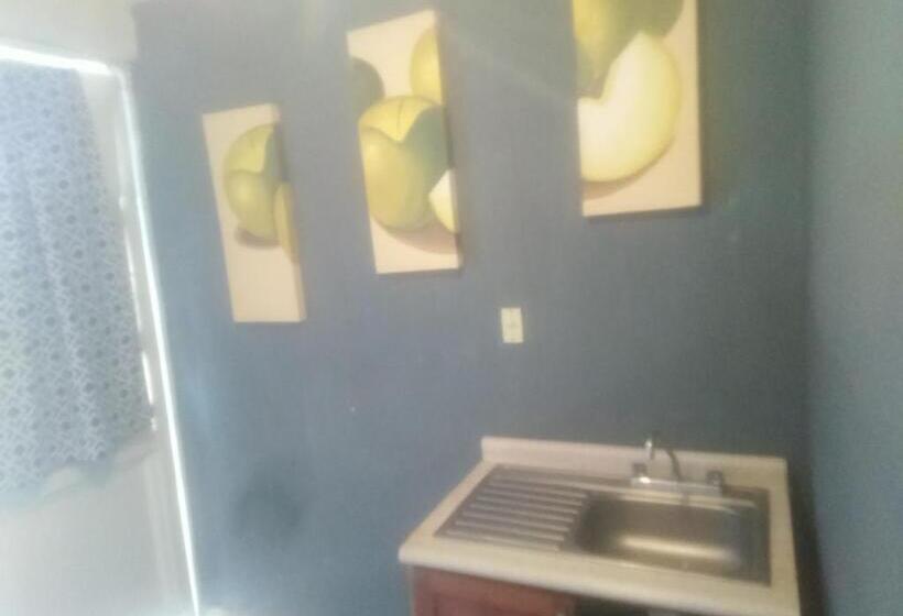 بنسيون La Guarida