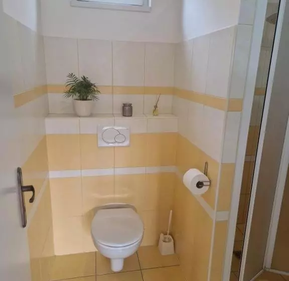 Majatalo Penzión Koliesko