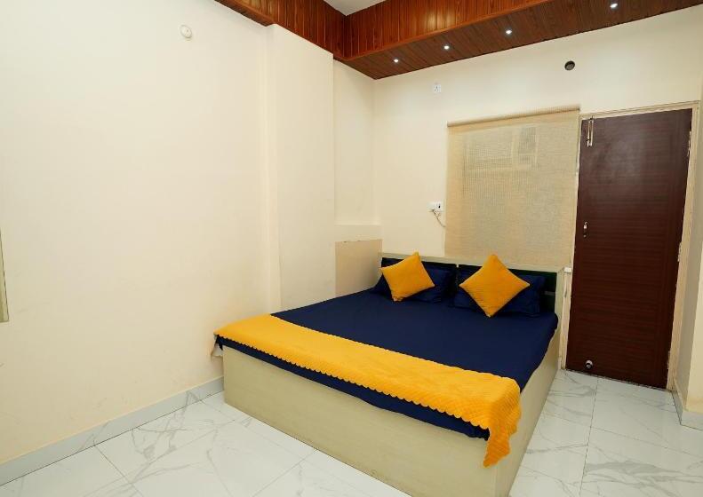 Retkeilymaja Golden Lotus Kashi