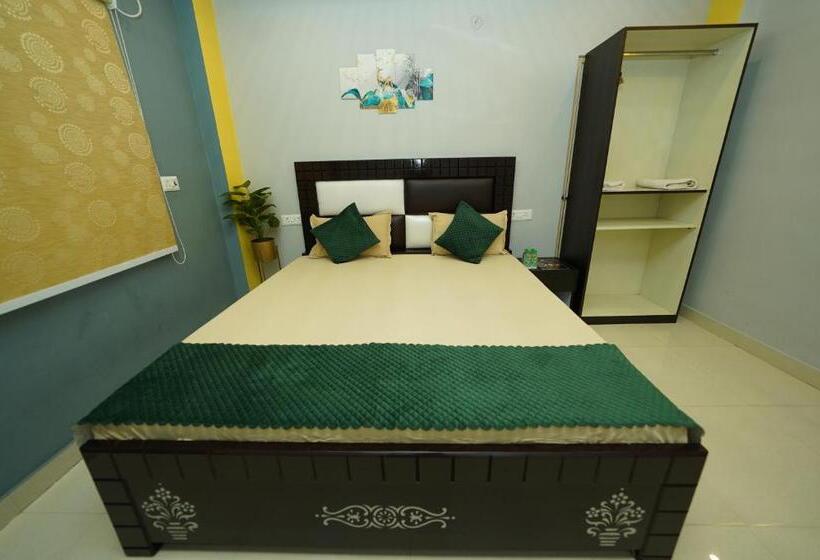 Retkeilymaja Golden Lotus Kashi