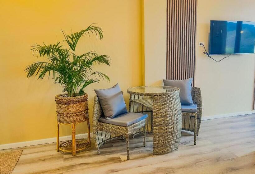 민박 Sofia   Summer Coastal Suites