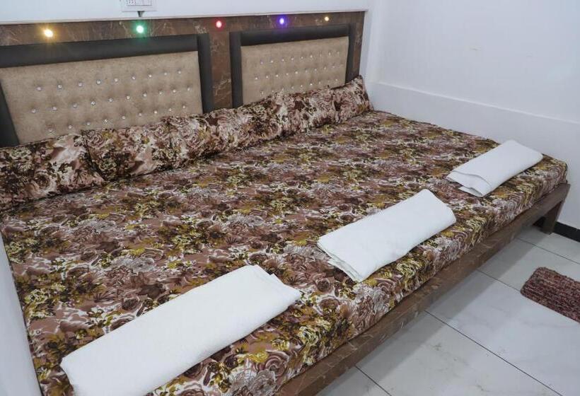 בית מלון כפרי Bombay