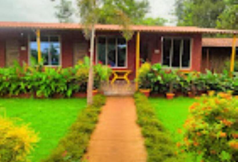 בית מלון כפרי Green Blossom Resort Roha