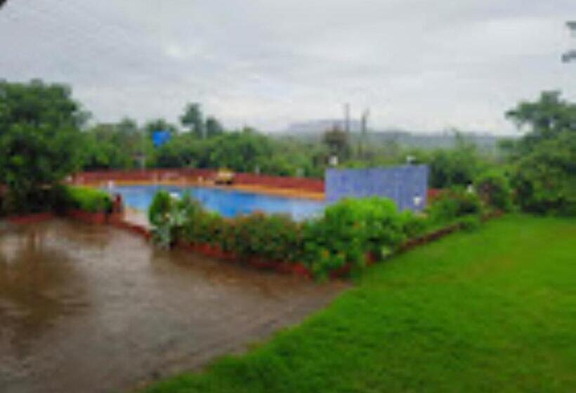 בית מלון כפרי Green Blossom Resort Roha