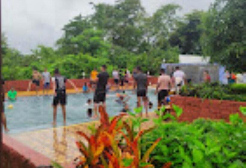 בית מלון כפרי Green Blossom Resort Roha