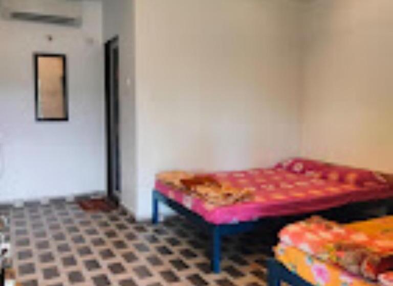 בית מלון כפרי Green Blossom Resort Roha