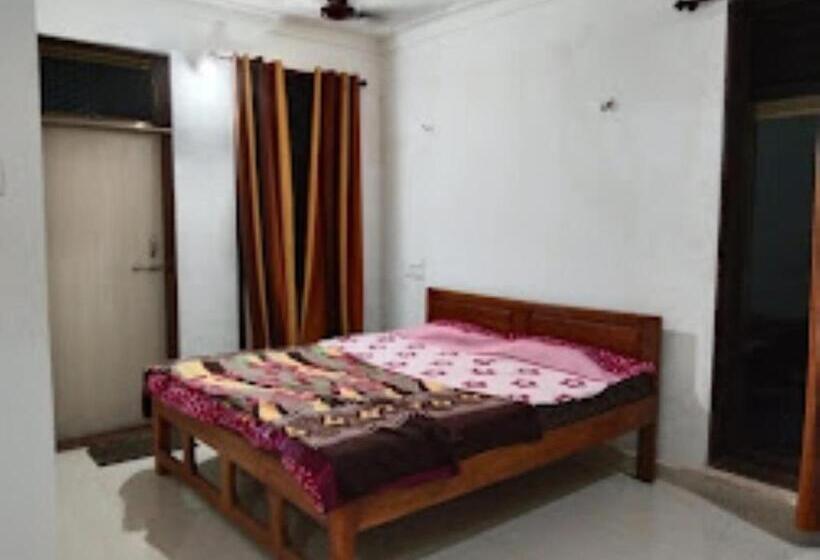 Hotel Kiryl Resort Shiroda