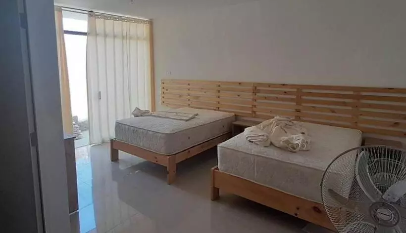Hotelli La Colina, Casa Hospedaje