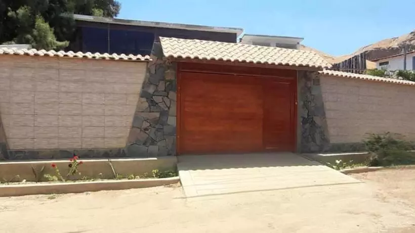 Hotelli La Colina, Casa Hospedaje